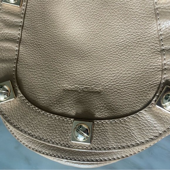 Chloe bag. genuine leather beige blush color,gold hardware,serial number in pic - Picture 6 of 12